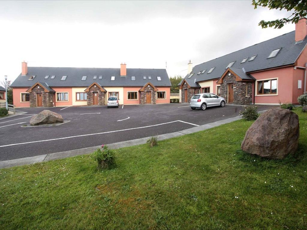 Tralee Bay Holiday Village キャッスルグレゴリー エクステリア 写真